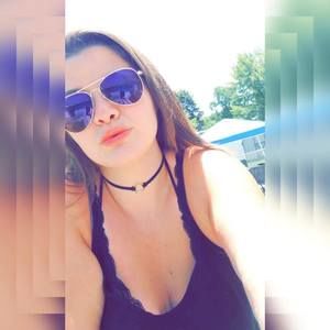 Meet your Posher, Liz